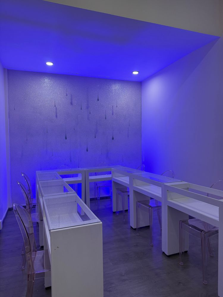 Sala PINK — Sala para cursos de maquillaje en Guadalajara vista 4