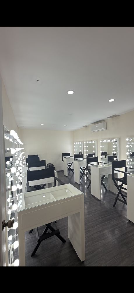 Sala ROSE GOLD — Sala para cursos de maquillaje en Guadalajara vista 1